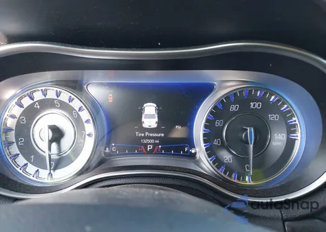 2018 Chrysler 300 Limited из США, поврежденный, VIN 2C3CCAEGXJH159836